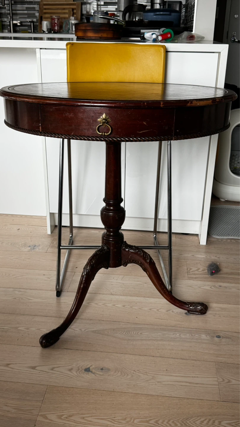 Zangerle Tables Antique Round Pedestal Table - photo 2
