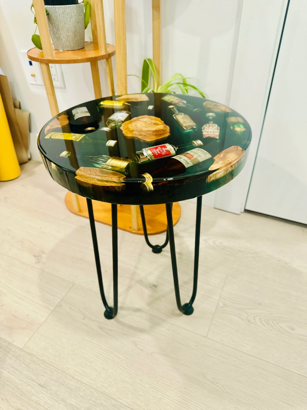 Epoxy Resin Vintage Liquor Table - photo 3