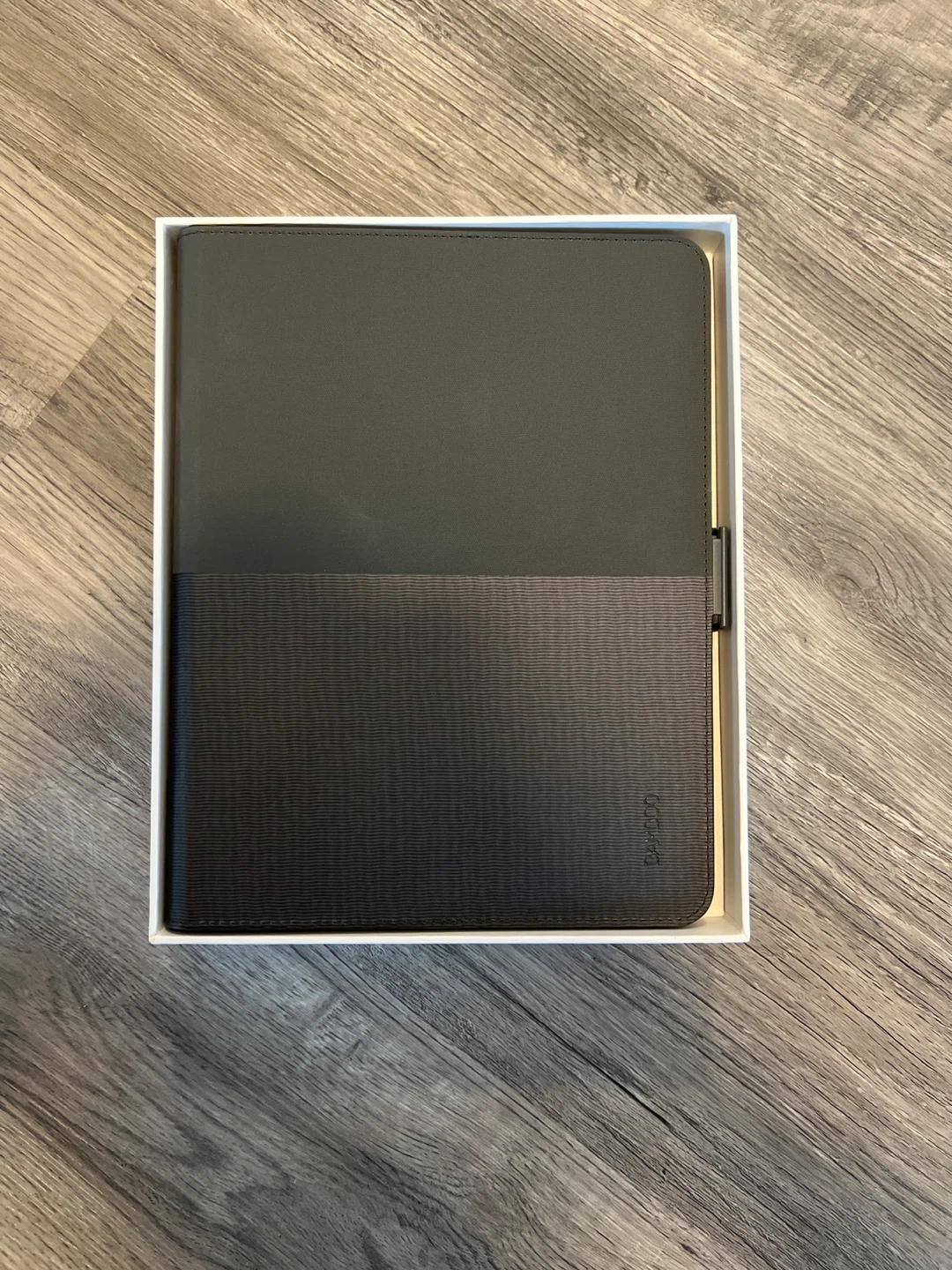 Wacom Bamboo Spark with gadget pocket - photo 3