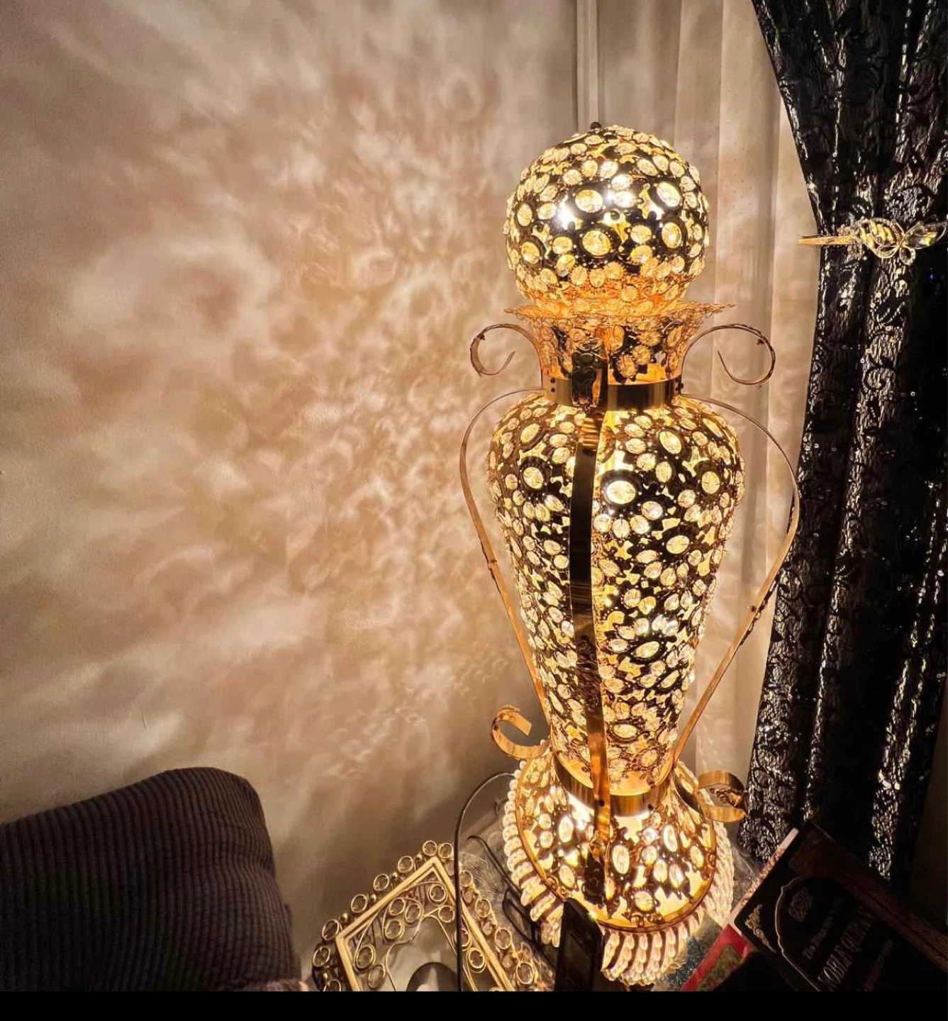 Gold crystal ornate floor lamp - photo 2