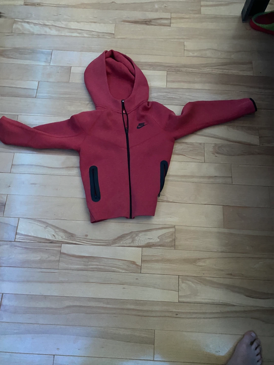Nike Tech Fleece Hoodie - Red - Size Medium boys - photo 3