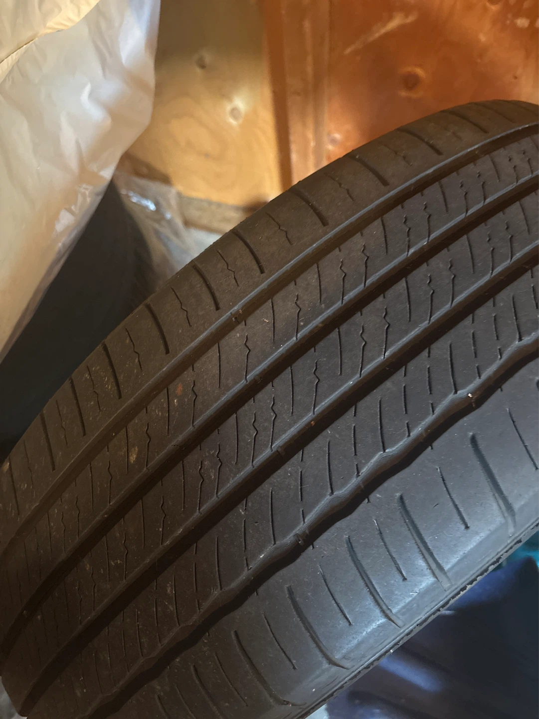 Michelin Primacy Tour A/S 235/65 R18 Tires (2) - photo 3