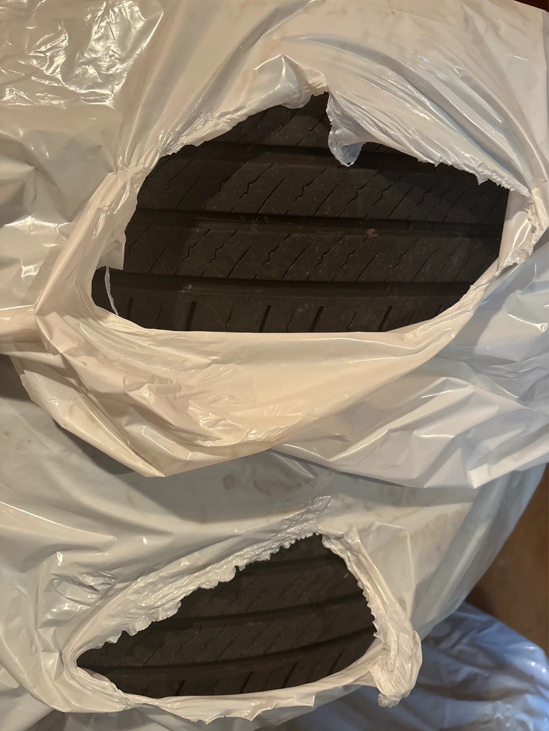 Michelin Primacy Tour A/S 235/65 R18 Tires (2) - photo 2
