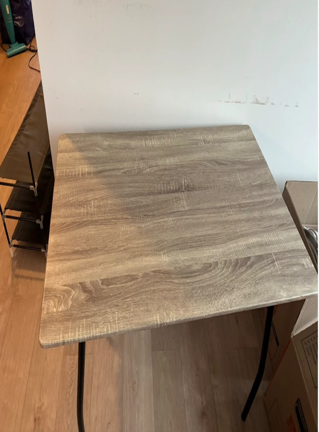Dining Table with 4 chairs