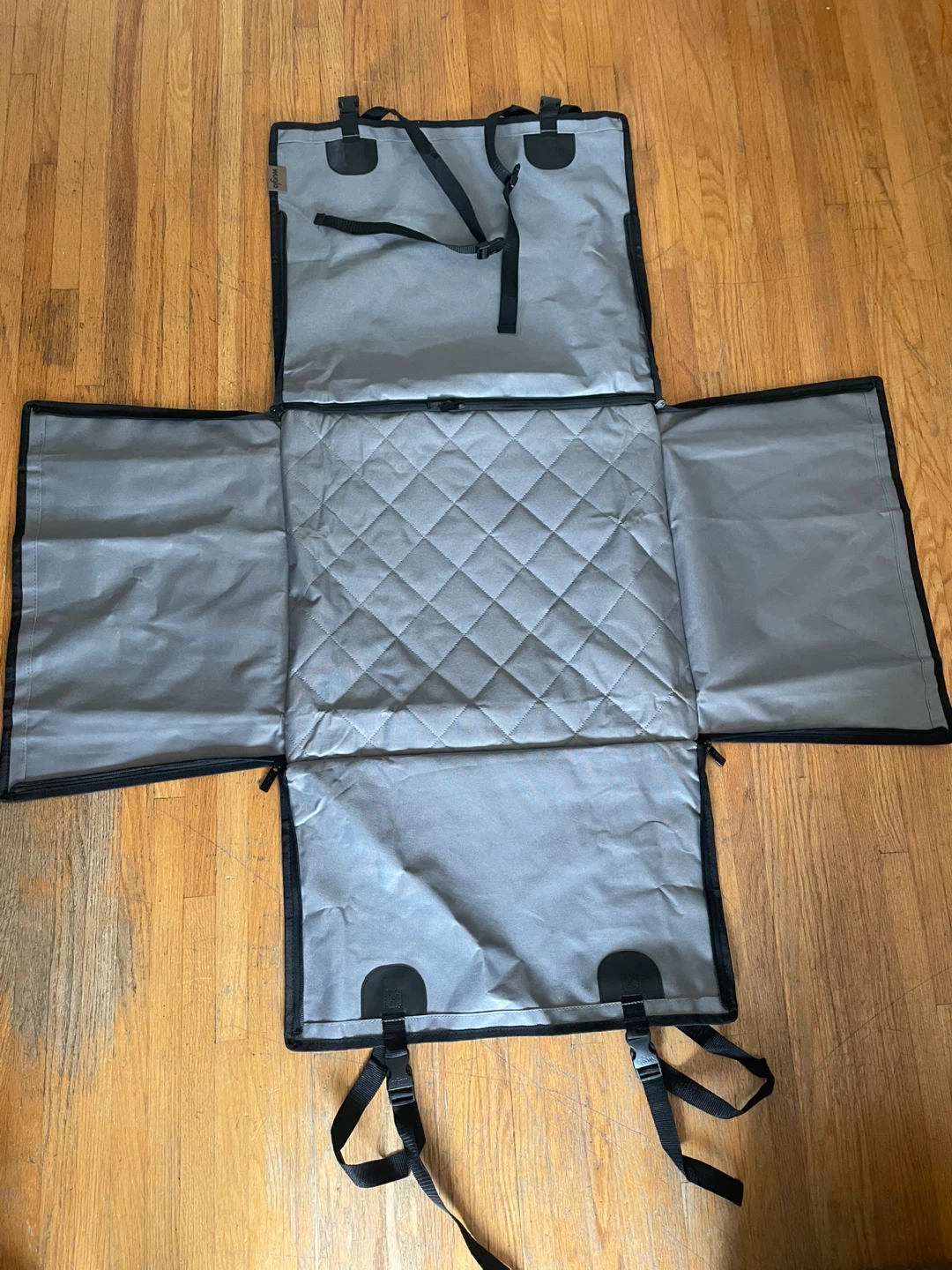 BRAND NEW Quilted Grey Pet Car Seat Cover