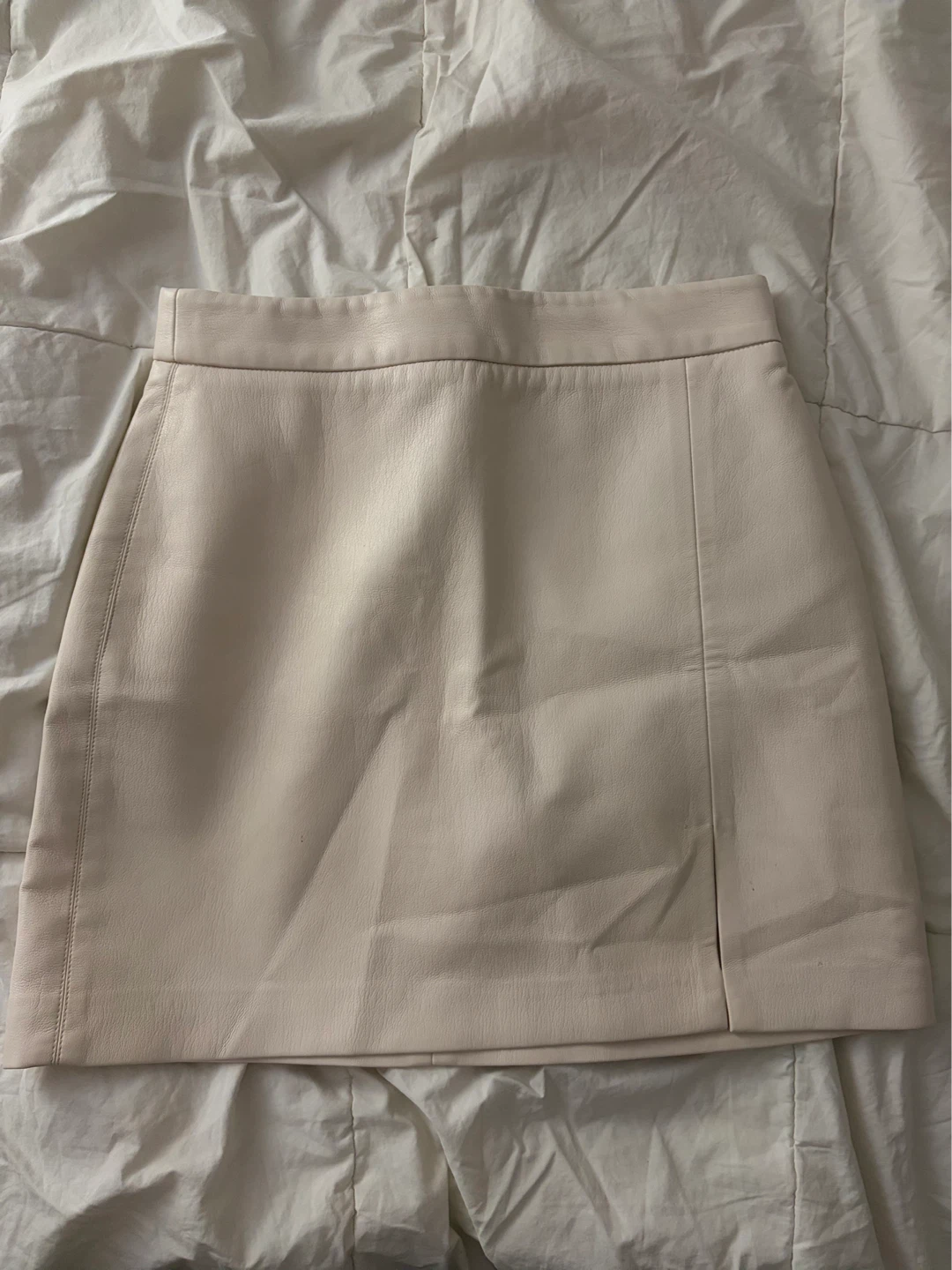 Aritzia Wilfred Women's Beige Faux Leather Mini Skirt