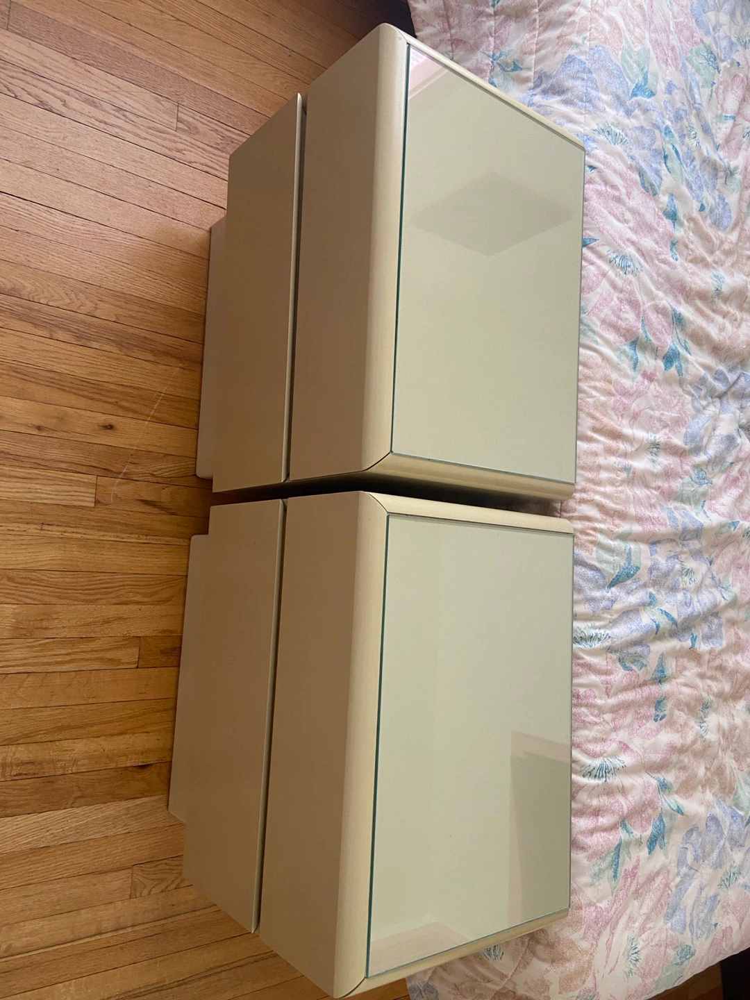 Vintage Lane Nightstands Postmodern Lacquer Bedroom End Tables - photo 2