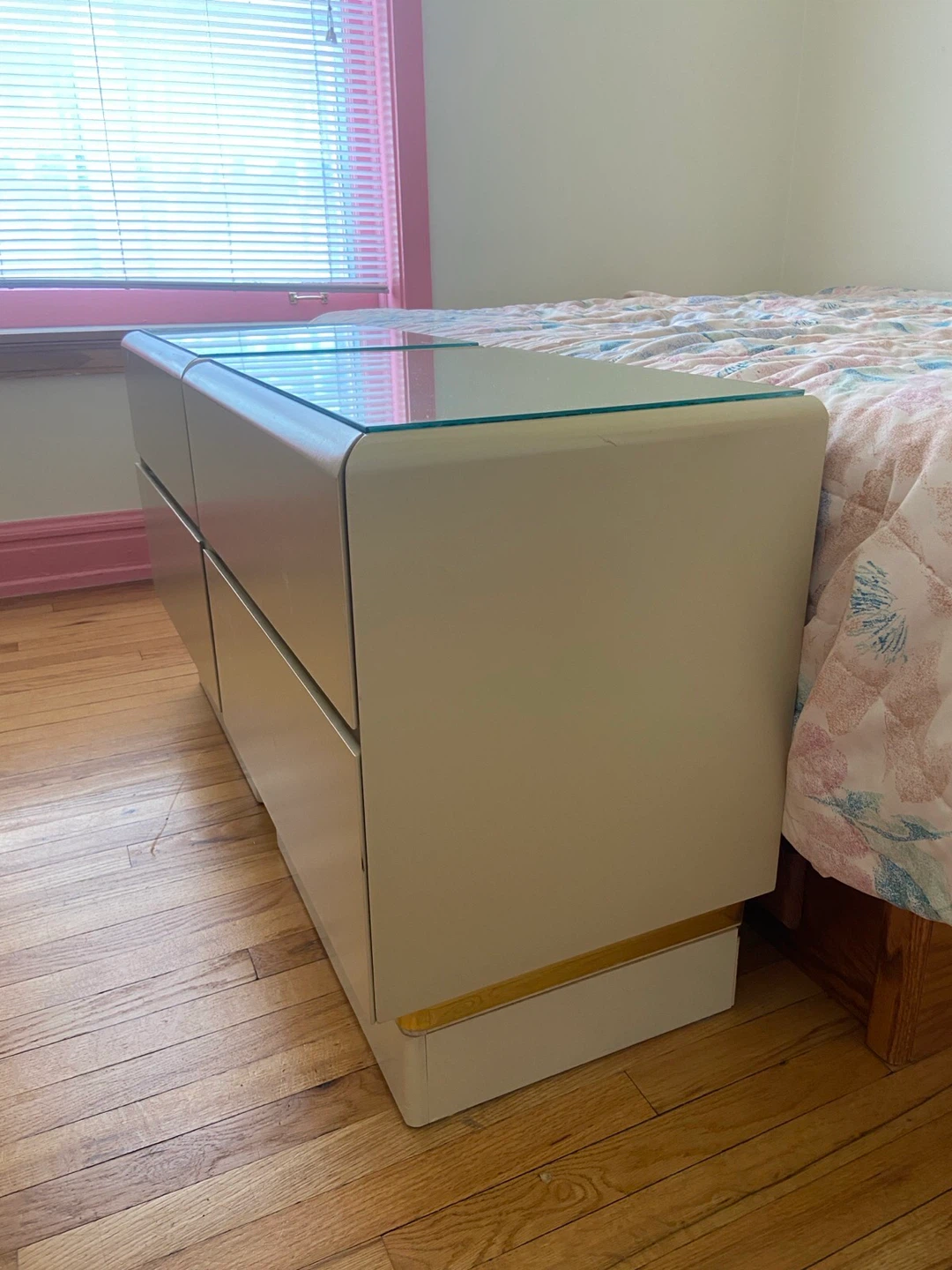 Vintage Lane Nightstands Postmodern Lacquer Bedroom End Tables - photo 3