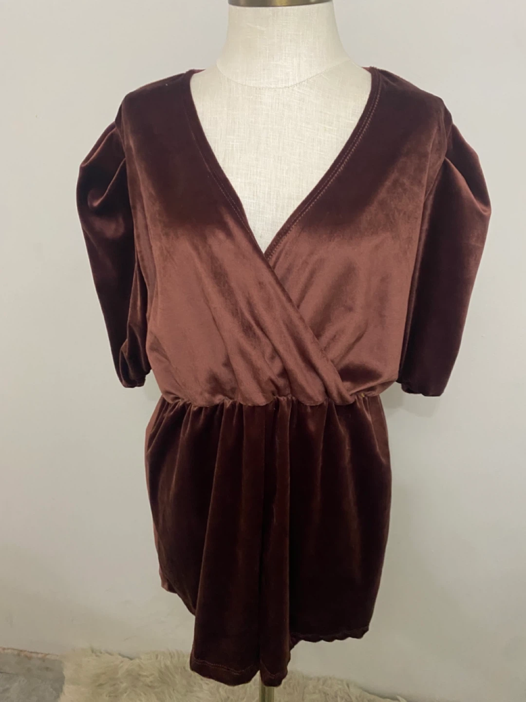 Brown Velvet Romper with Puff Sleeves - photo 2