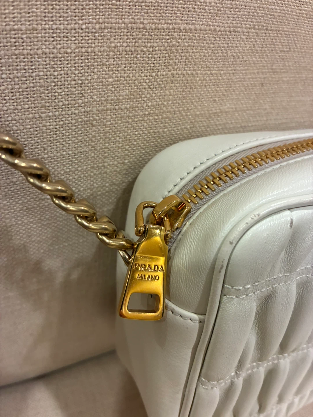Authentic Prada White Ruched Leather Camera Bag - photo 2