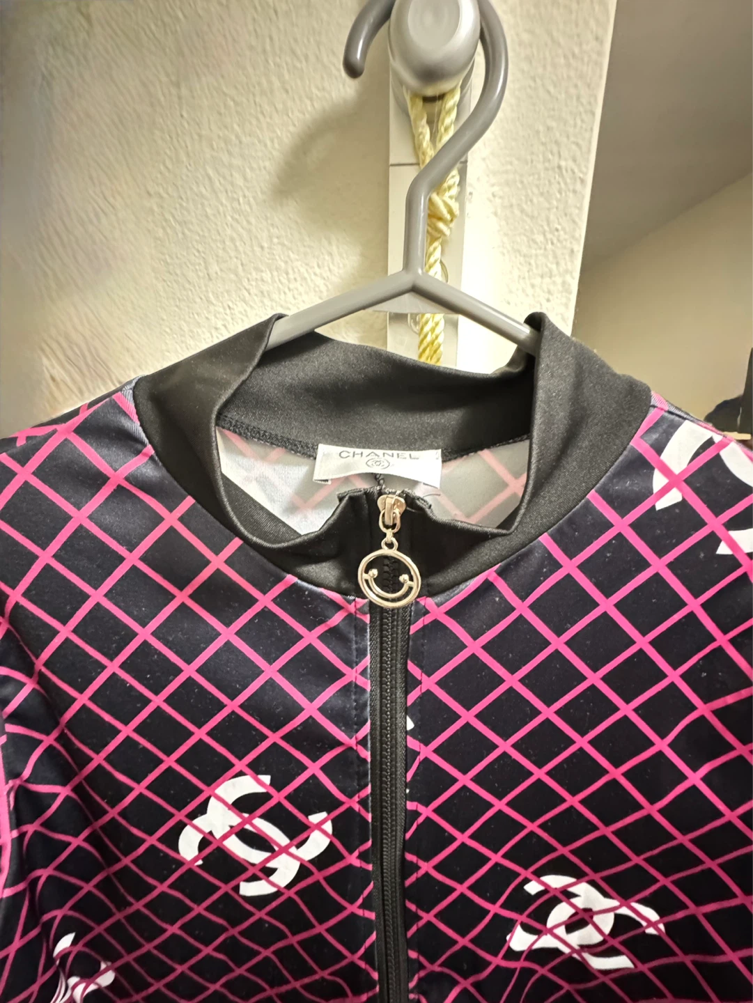 Chanel Pink & Black CC Logo Jumpsuit - photo 2