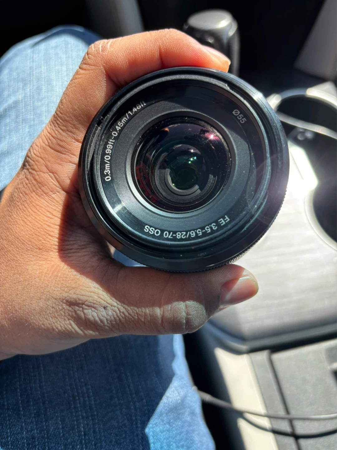 Sony FE 28-70mm f/3.5-5.6 OSS Lens - photo 4