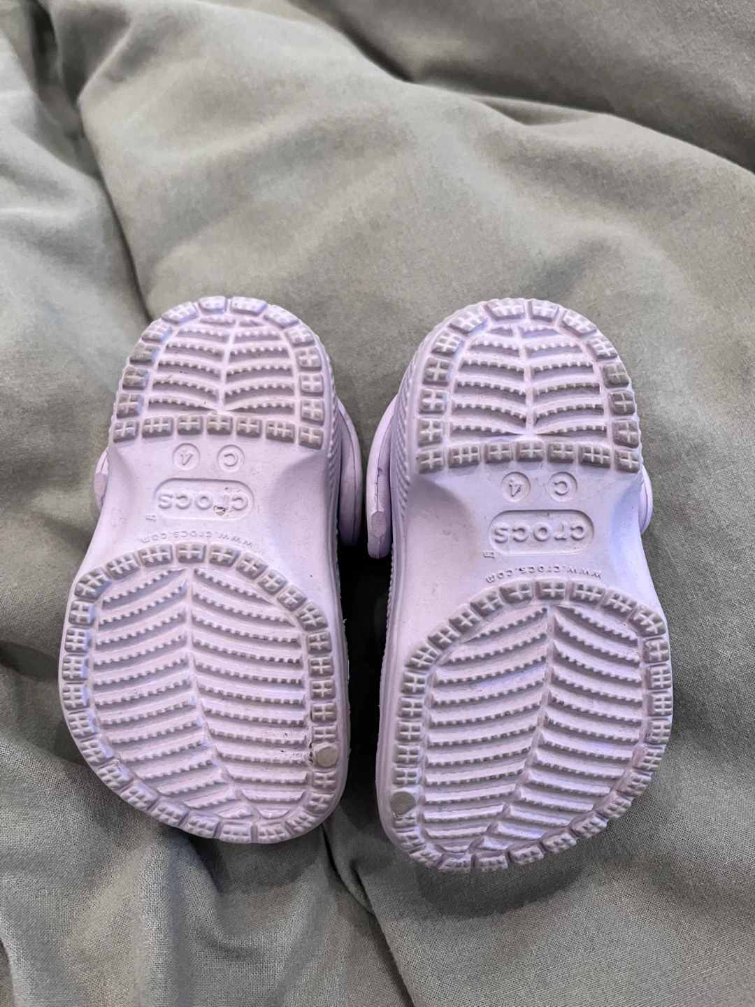 Kids' Purple Crocs Size 4 - photo 2