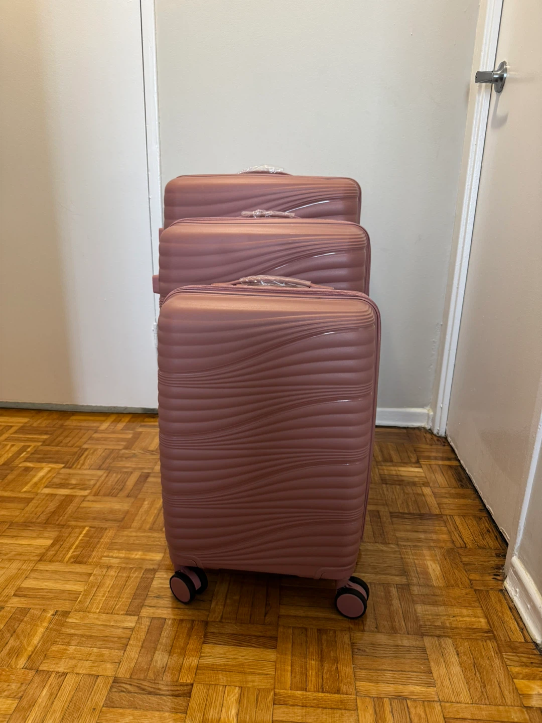 Set of 3 Rose Gold Luggage - Hardshell Suitcase Set - photo 2