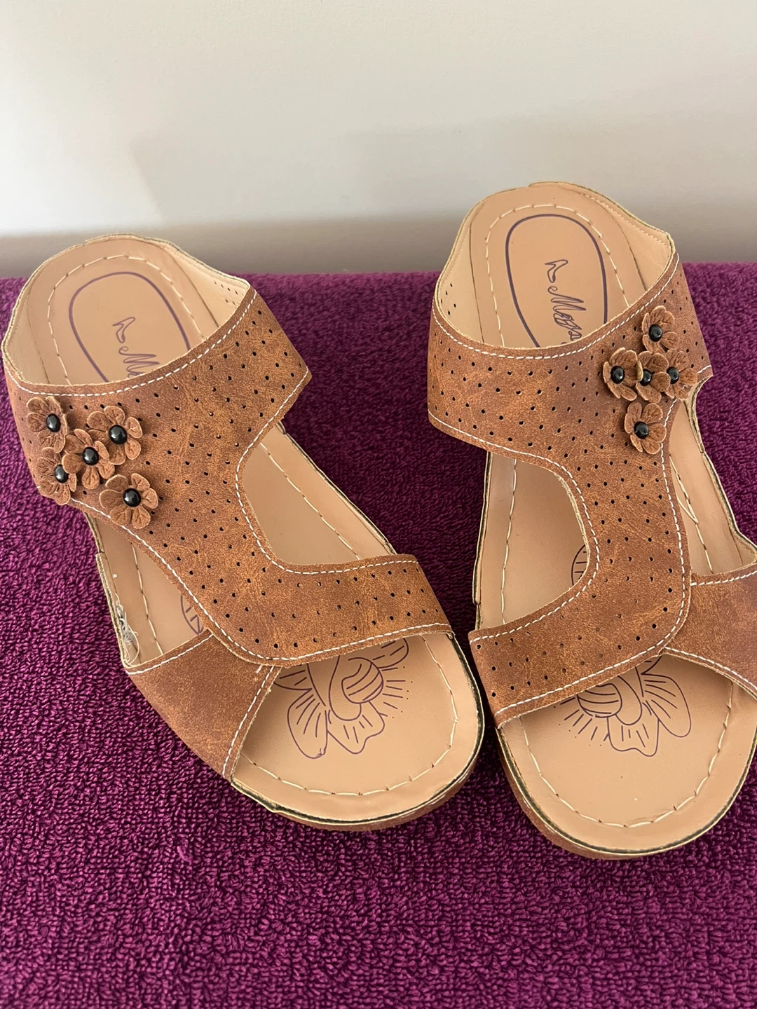 Size 9 - Women's Orthopedic Sandals (NEW)