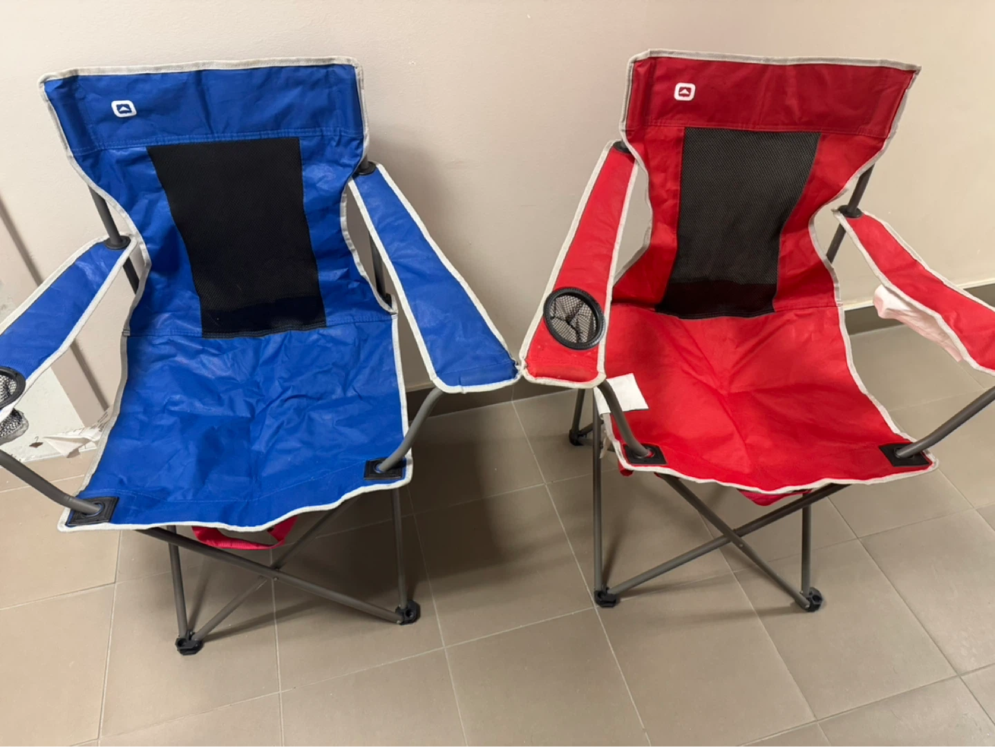 Ogio Folding Camping Chairs - Red & Blue
