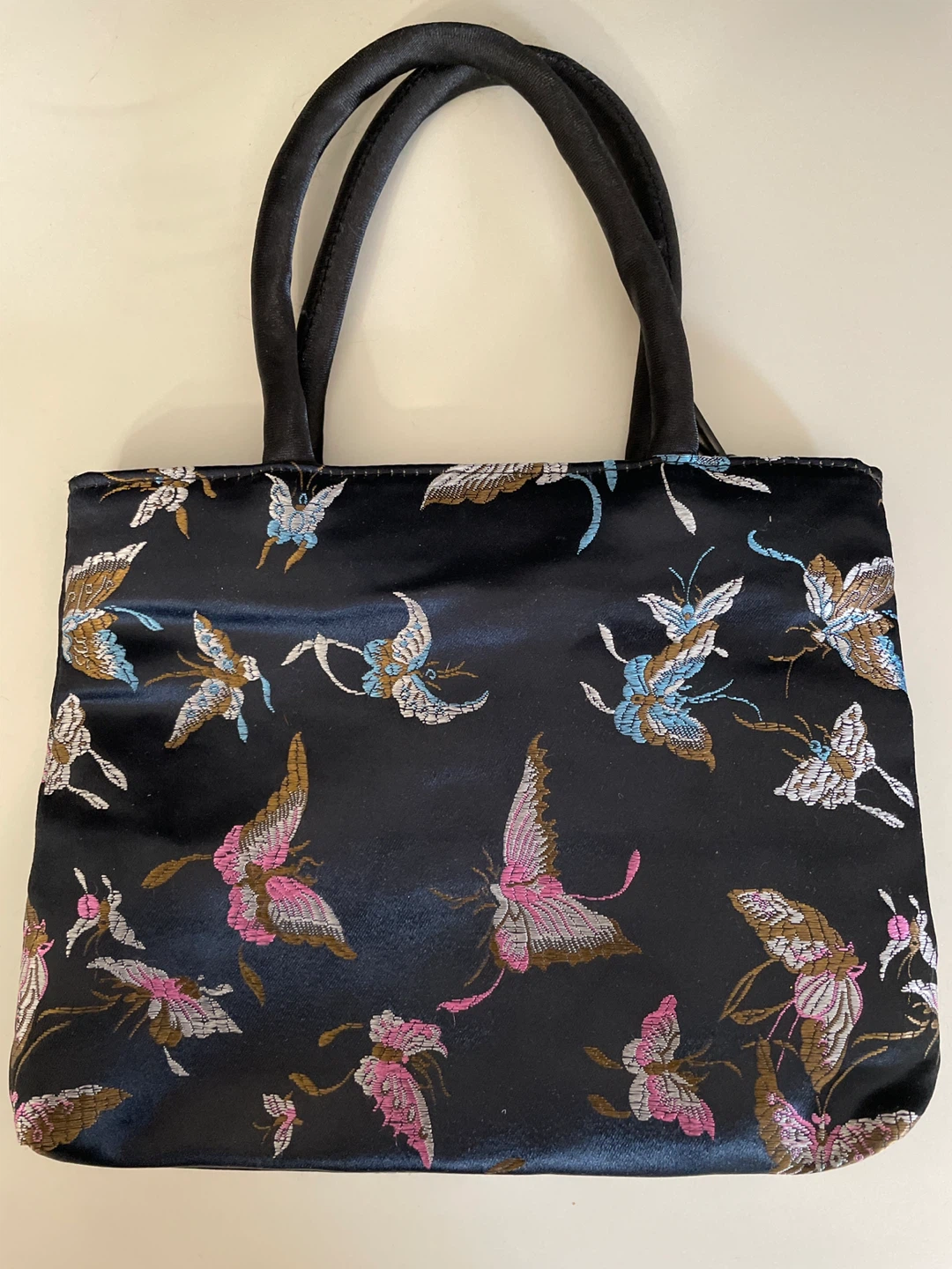 Small Black Asian-Style Butterfly Print Handbag - photo 2