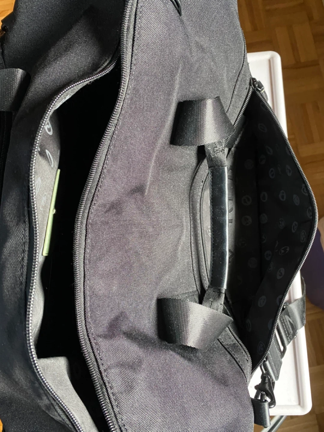 (3 days only offer) Black Duffle Bag with Padded Shoulder Strap - photo 3