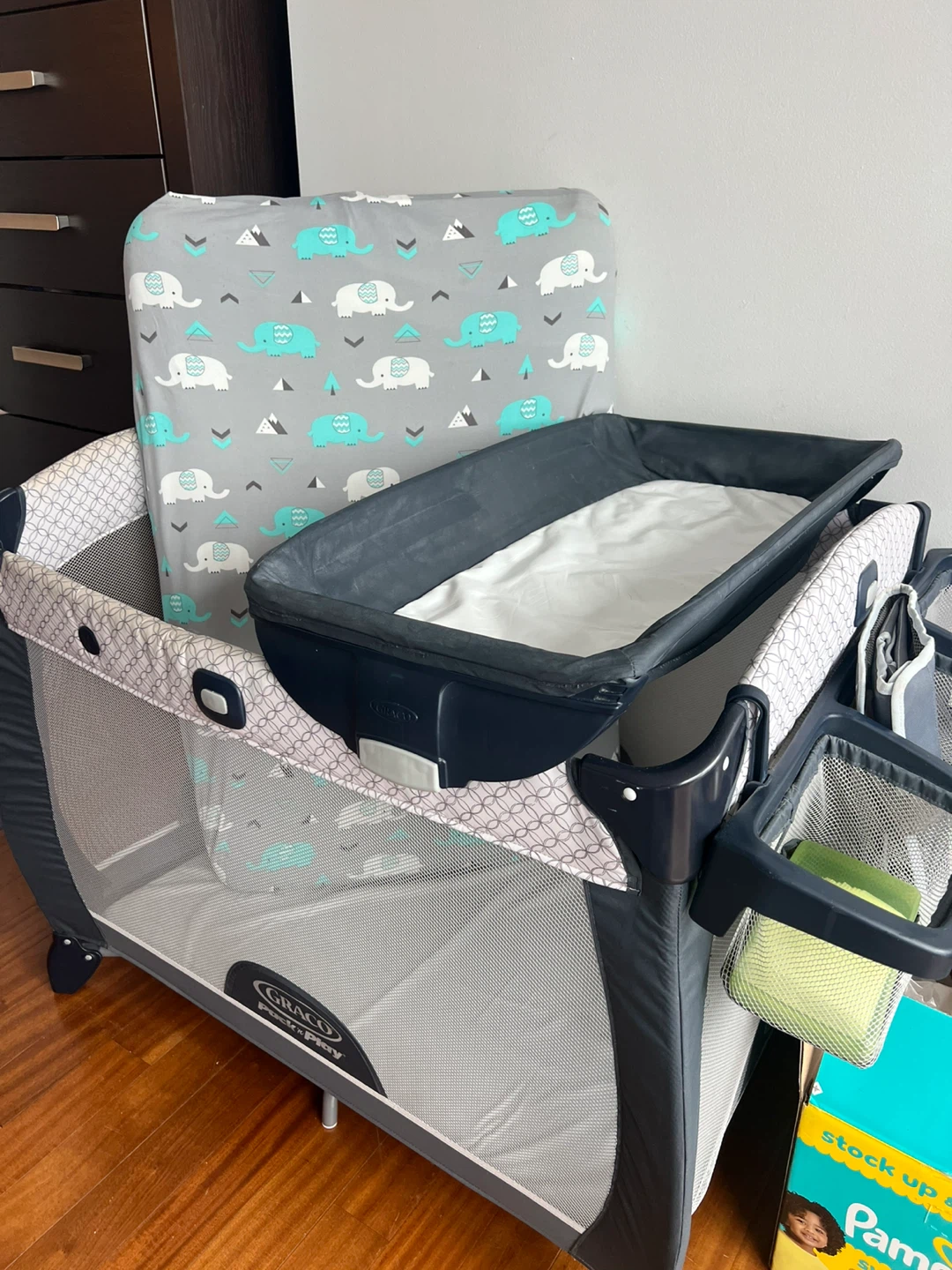 Graco Pack 'n Play Portable Playard with Bassinet and MATTRESS - photo 2