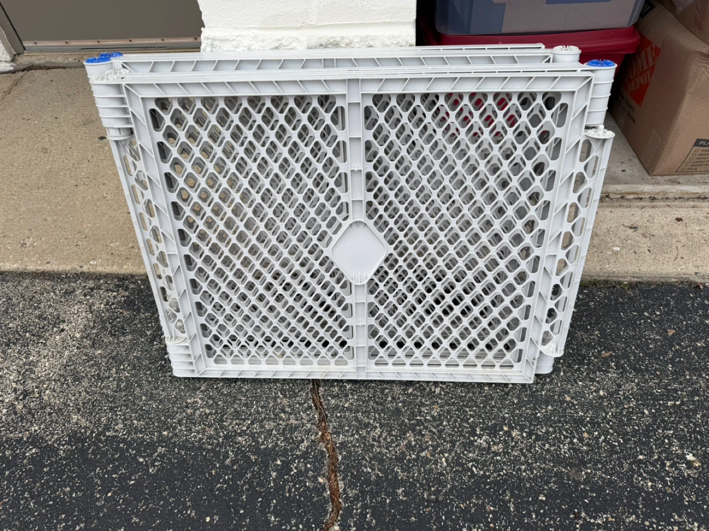 Playpen Safety Gate Panels – Great Condition - photo 3