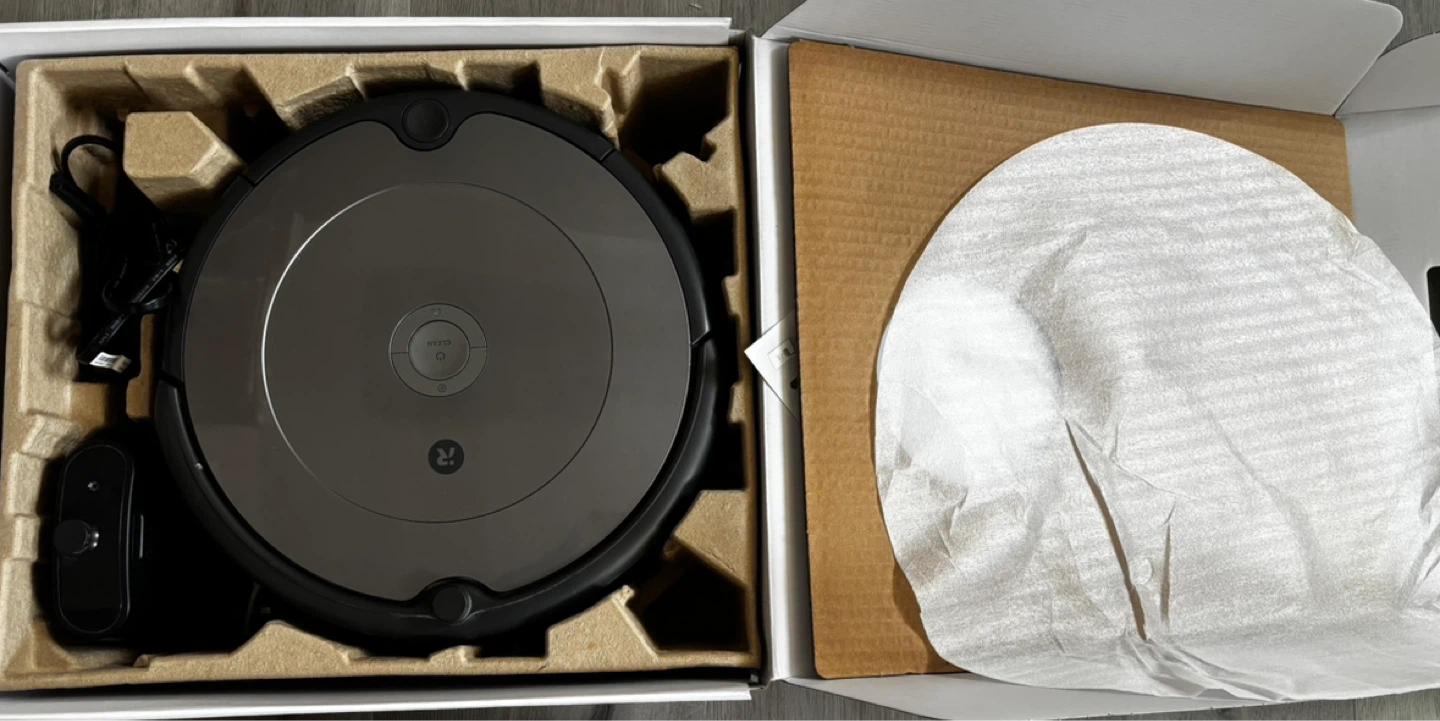 iRobot Roomba 676 Robot Vacuum Cleaner - photo 3