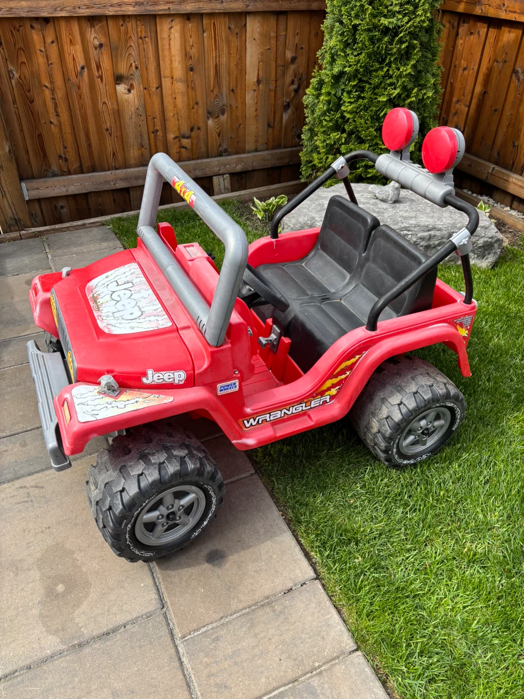 Kids Red Jeep Wrangler Power Wheels Ride-On Toy - photo 2