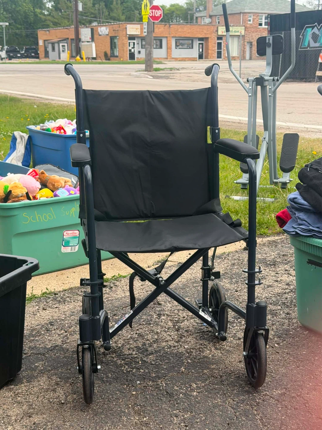VS Transport Wheelchair