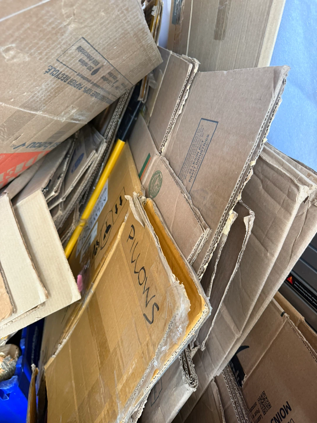 U-Haul and various brands of  Moving Boxes - photo 2