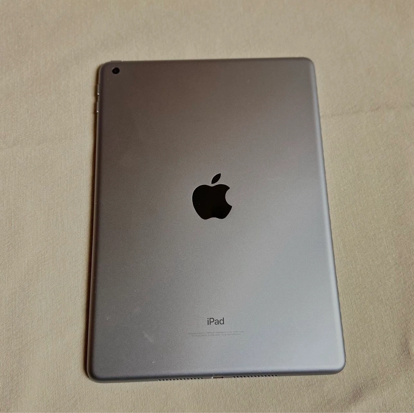 Apple iPad 5th generation 32GB - photo 2