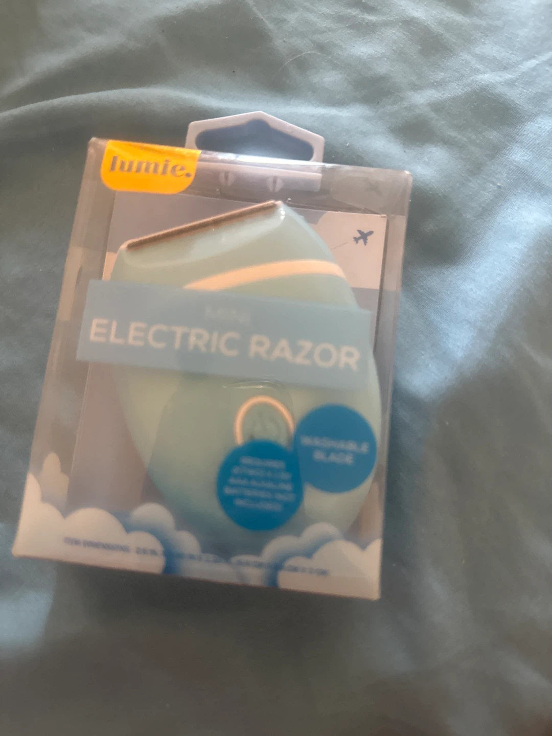 Fumie. Mini Electric Razor