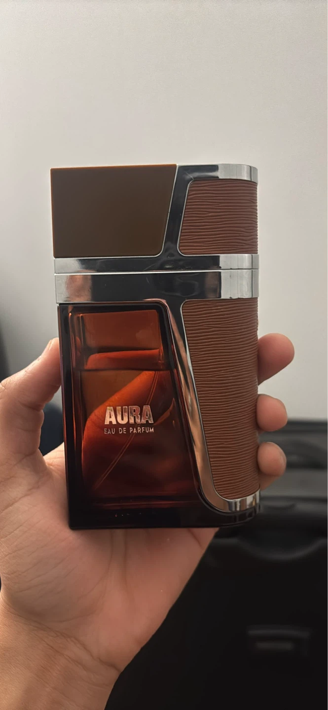 Aura Eau de Parfum