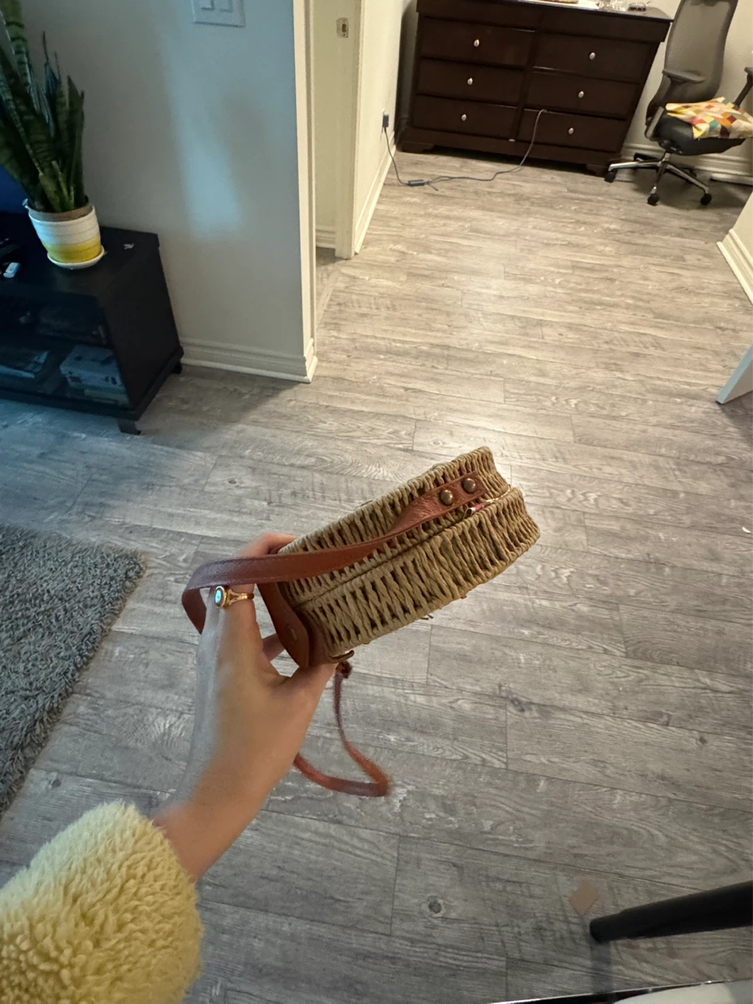 Straw Round Crossbody Bag - photo 5