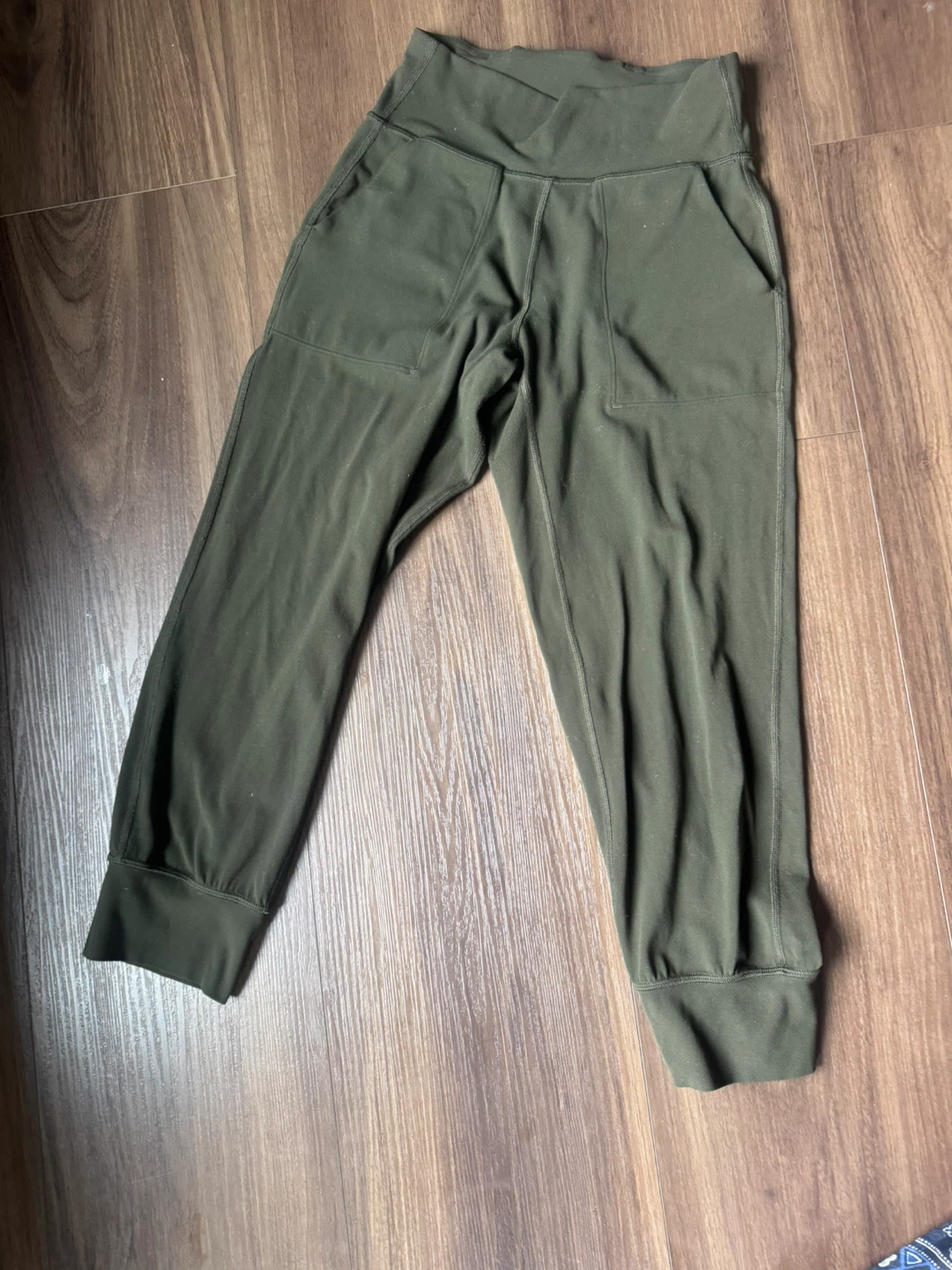 Lululemon Athletic Wear Bundle - photo 4