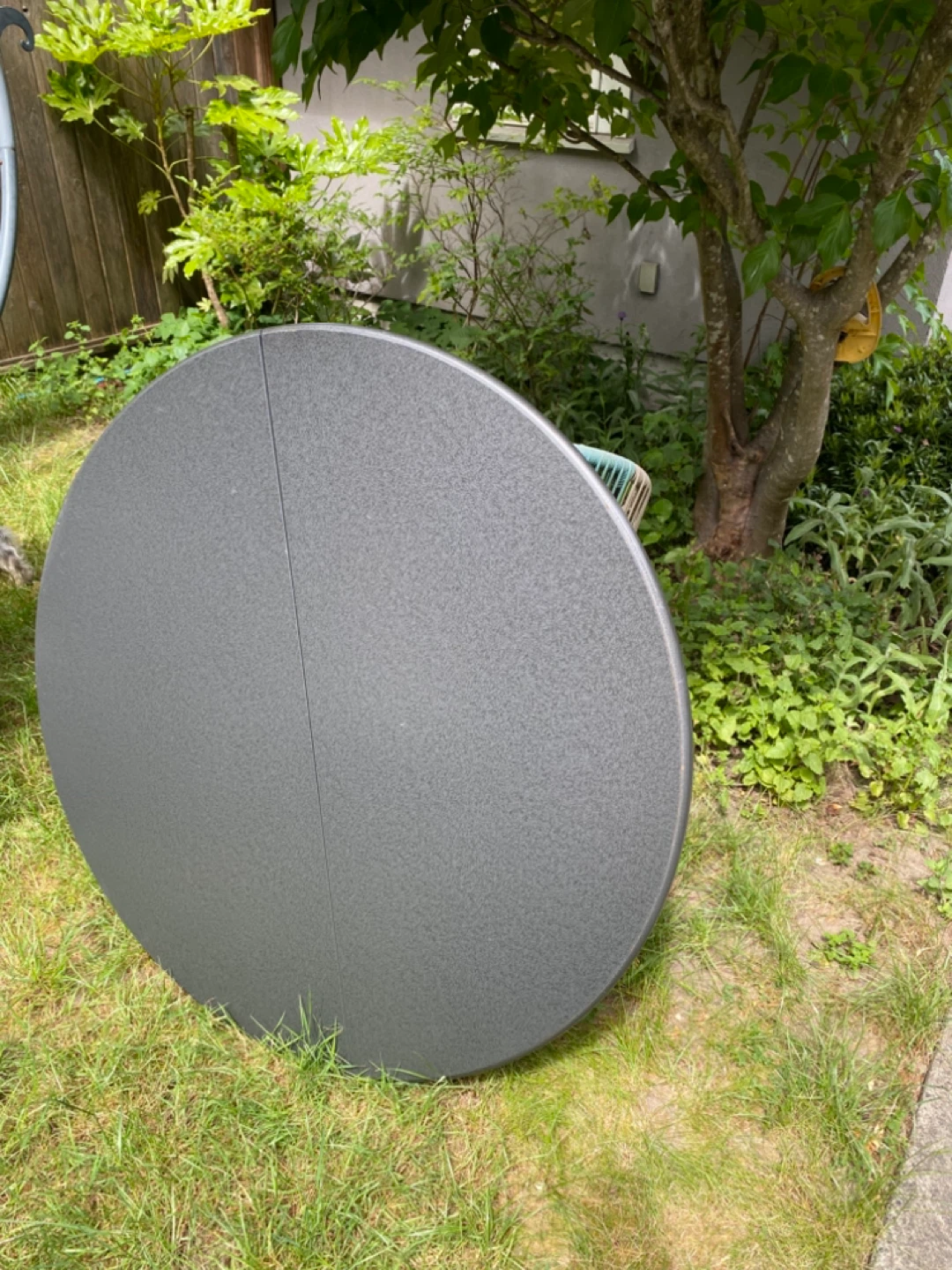 MOBLER - Round Table charcoal grey