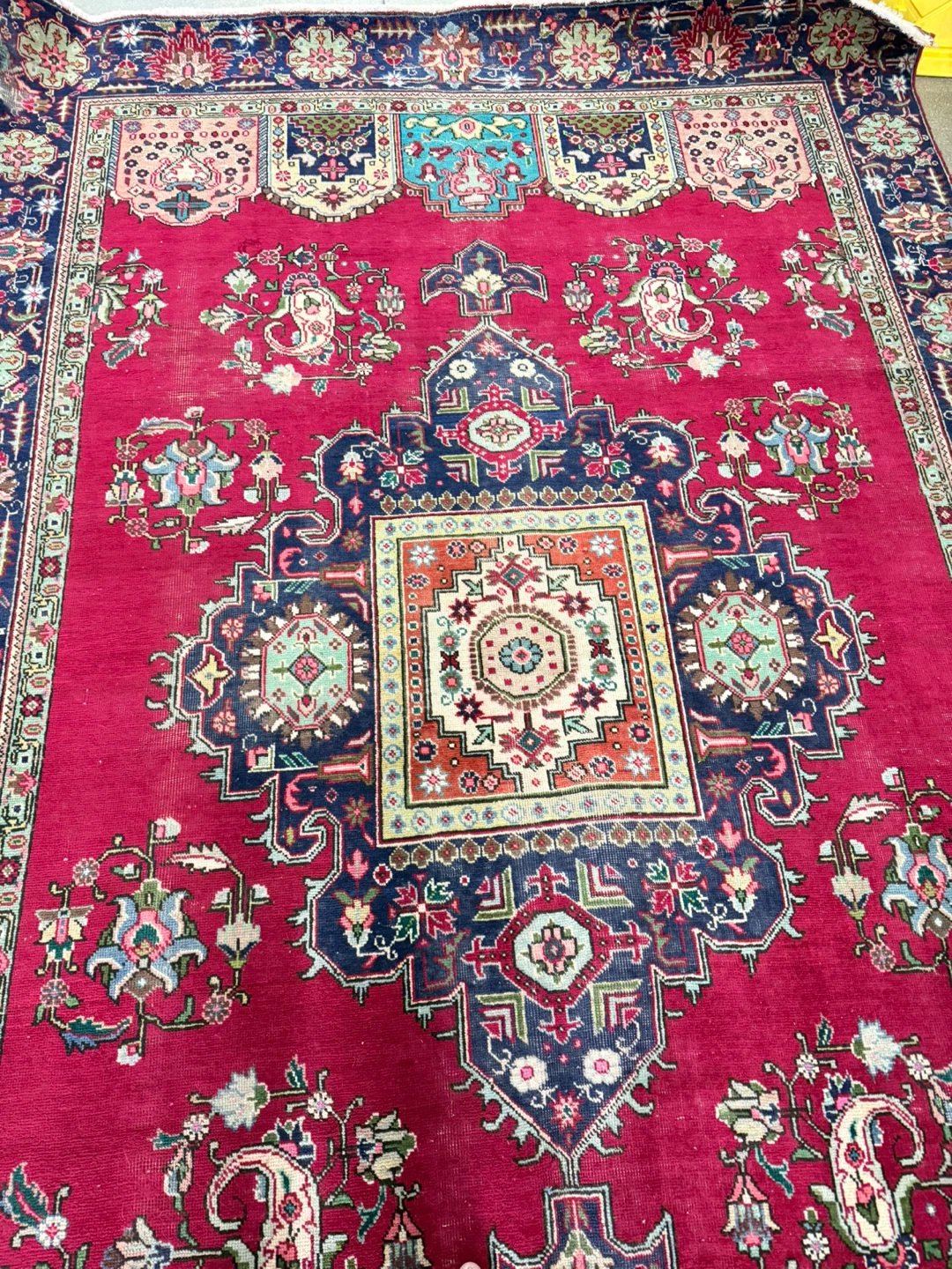 VTG Beautiful and Vibrant Tabriz Persian Rug - photo 5
