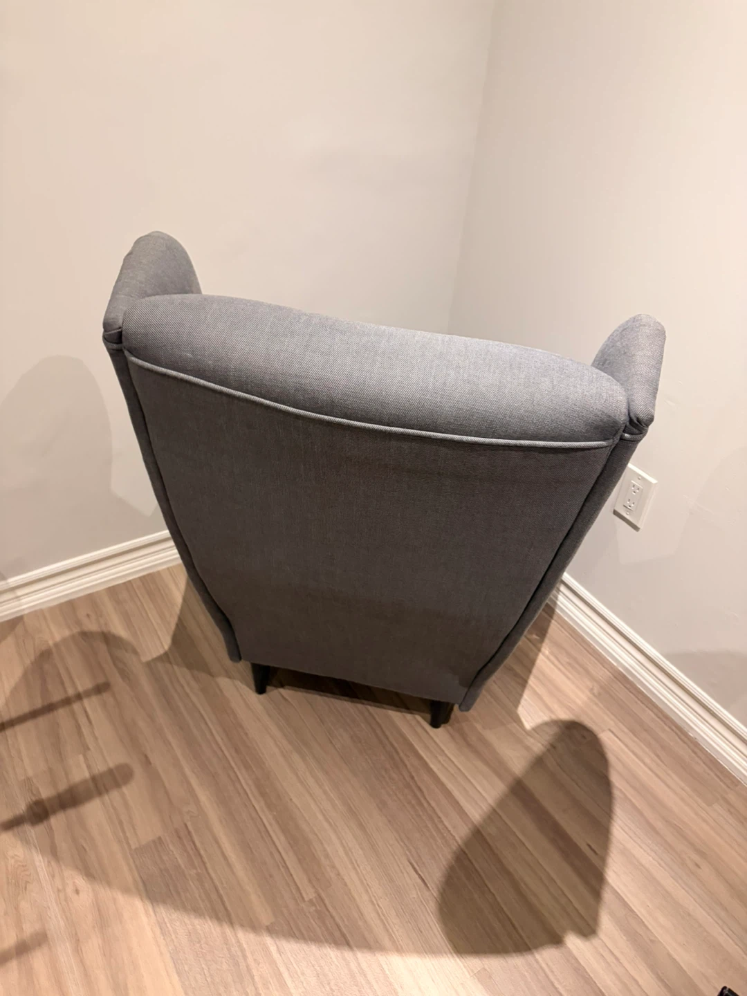 Grey Wingback Armchair - photo 2