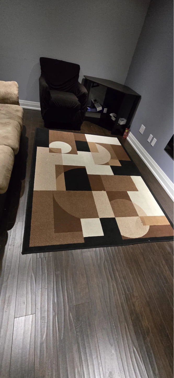 Geometric Pattern Area Rug