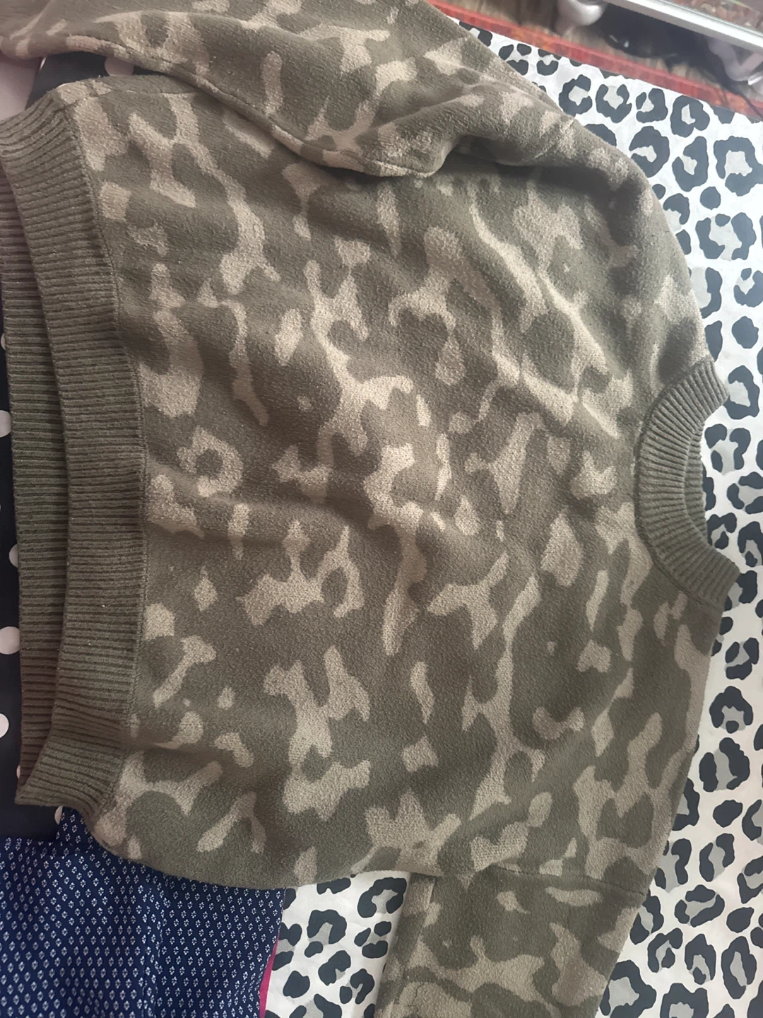 Chandail camouflage kaki - photo 2
