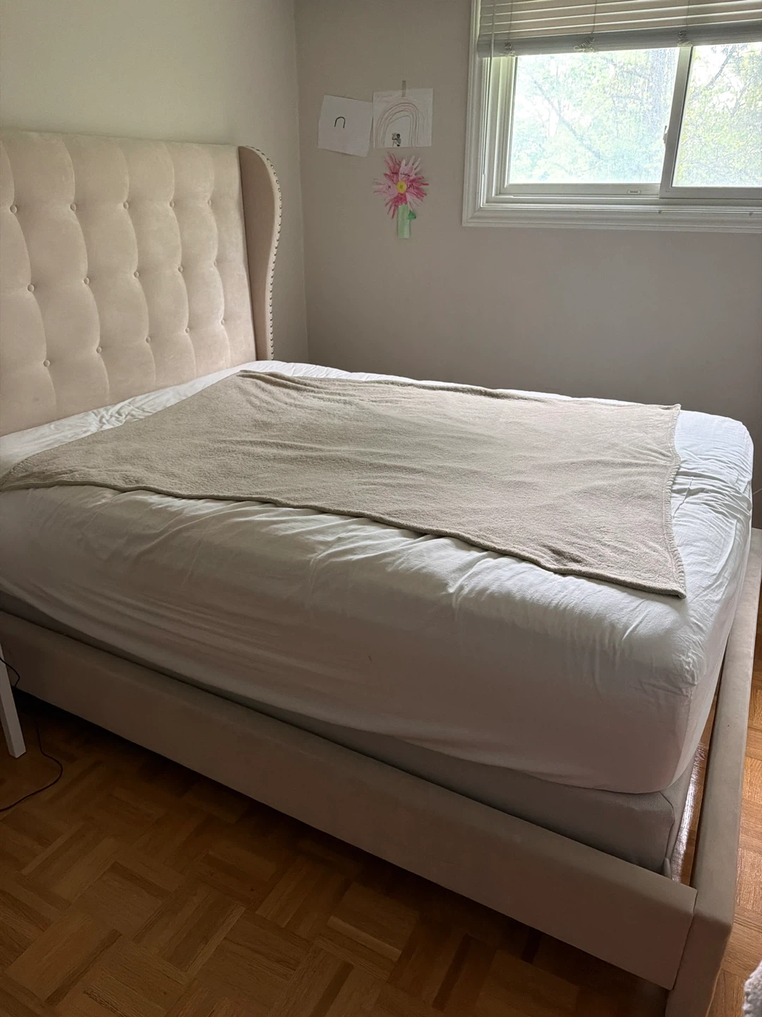 Velvet Wingback Bed Frame with Tufted Headboard - photo 5