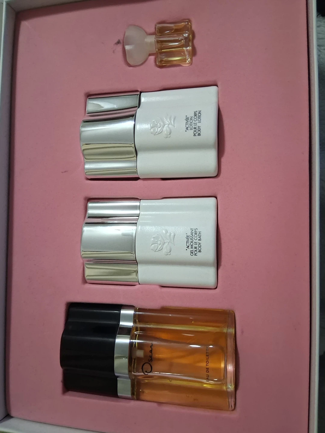 Oscar de la Renta "Active" Body Lotion & Body Bath Gift Set - photo 2