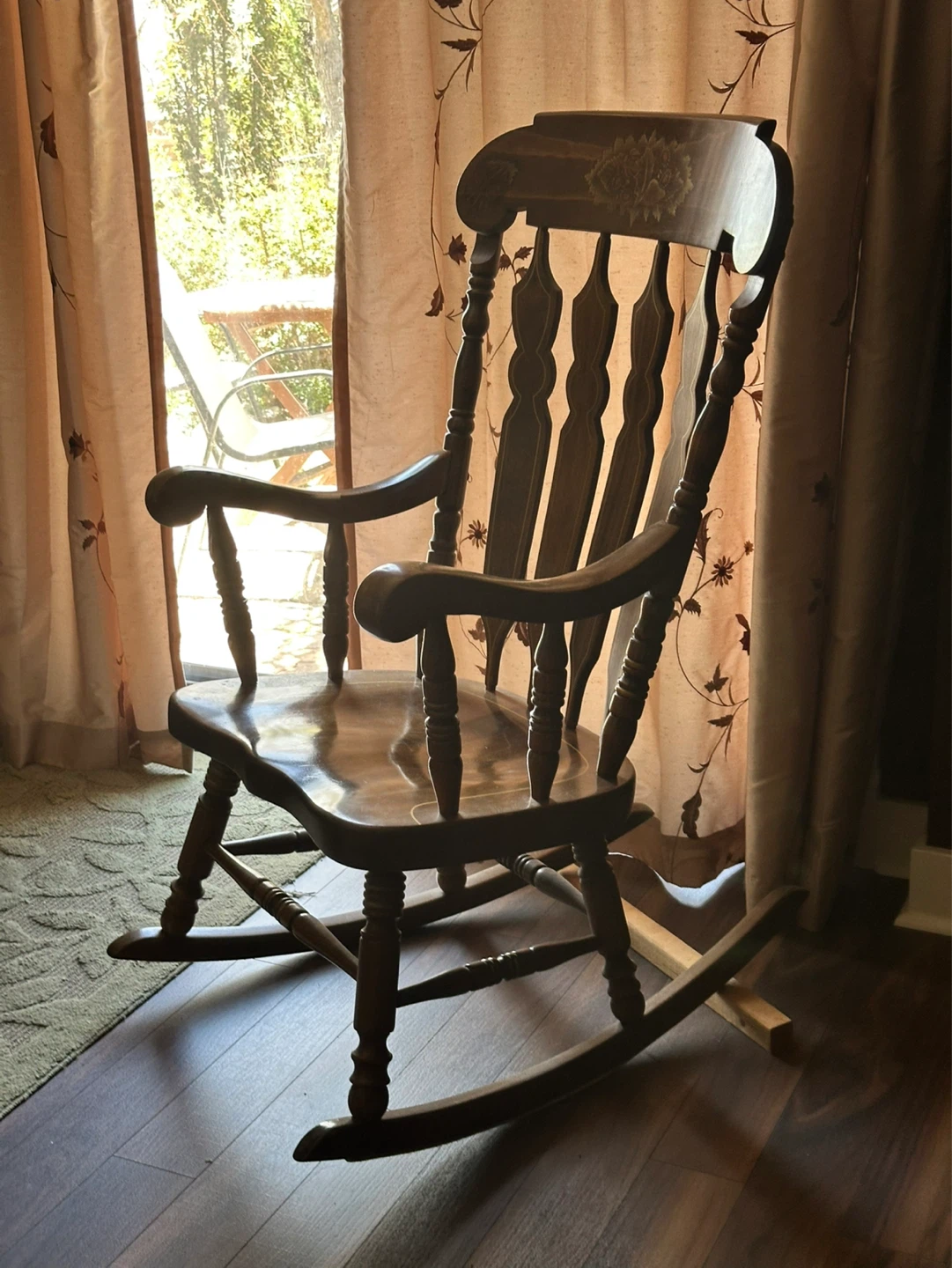 Wooden Rocking Chair with Ornate Back - photo 2