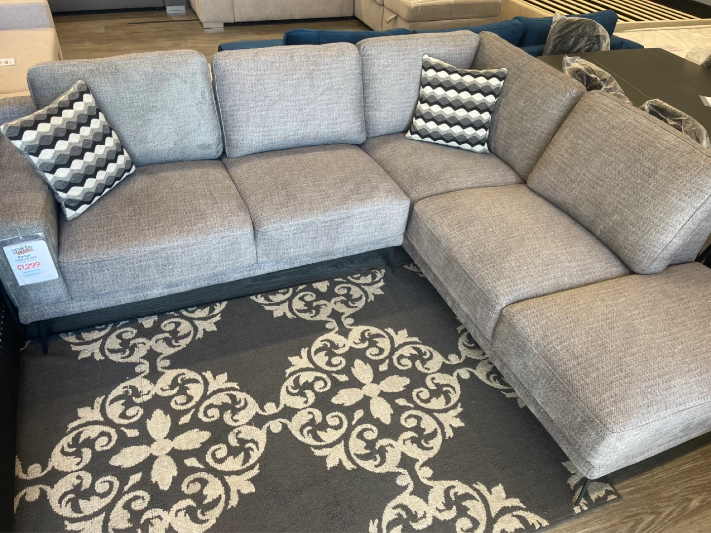 🔥 FLOOR MODEL SECTIONAL SALE 🔥 - photo 2