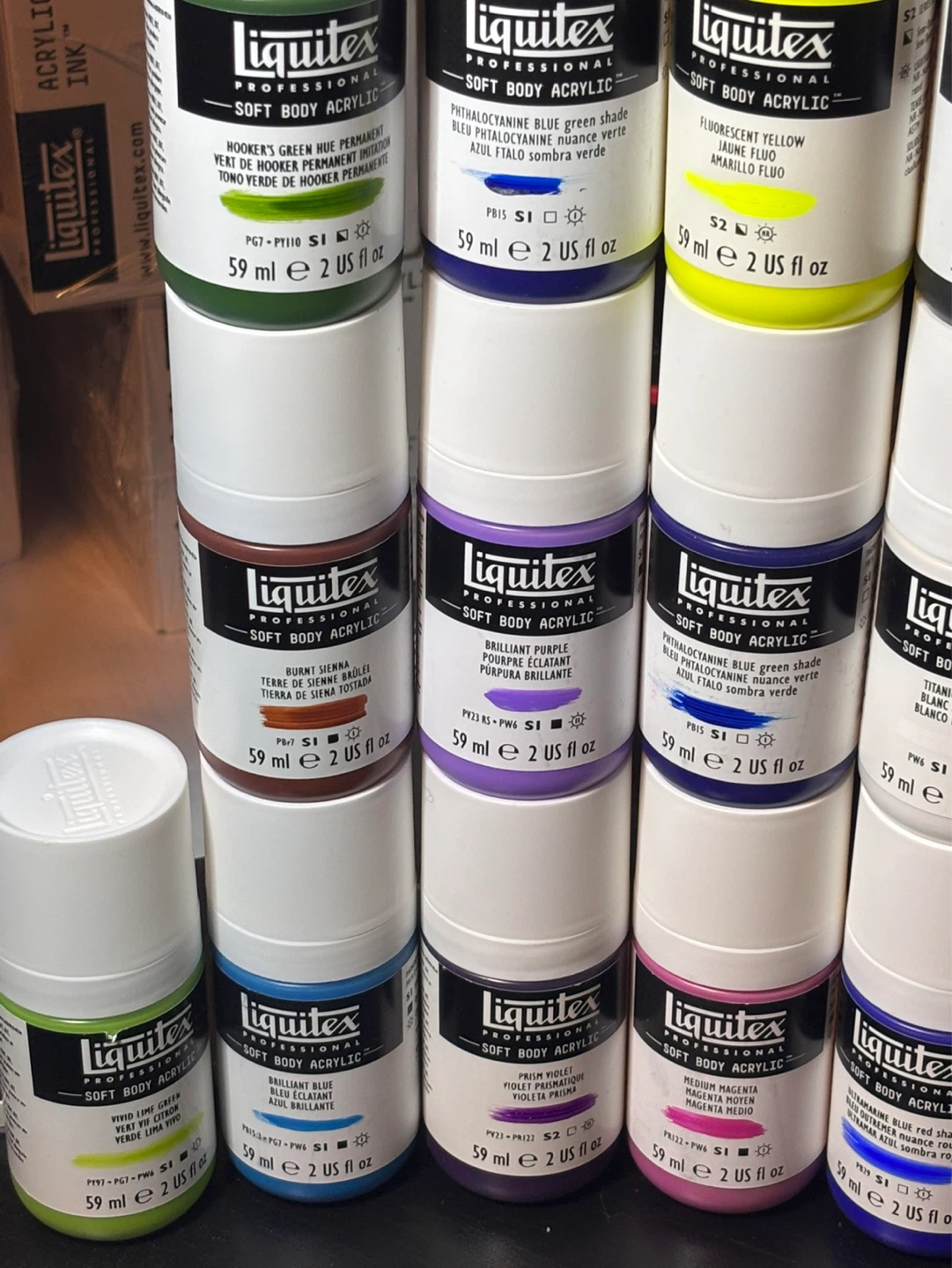 Liquitex® Professional Soft Body Acrylic Bottles 2oz. Lot of 28 - photo 2