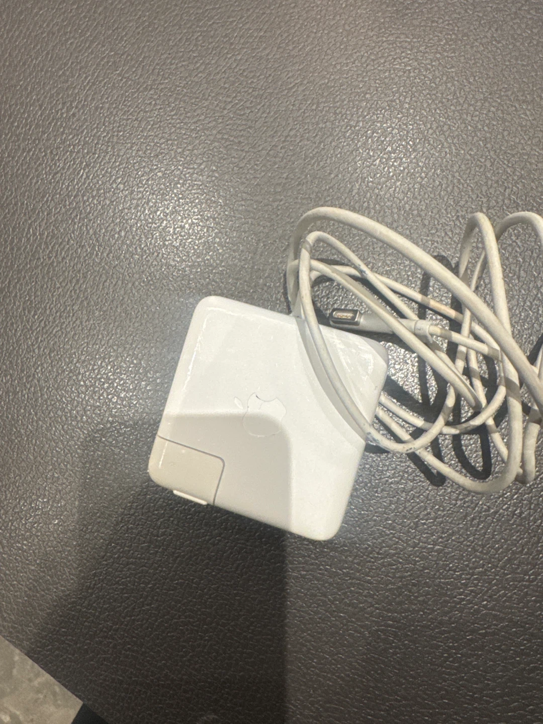 Apple MacBook MagSafe Charger - photo 2