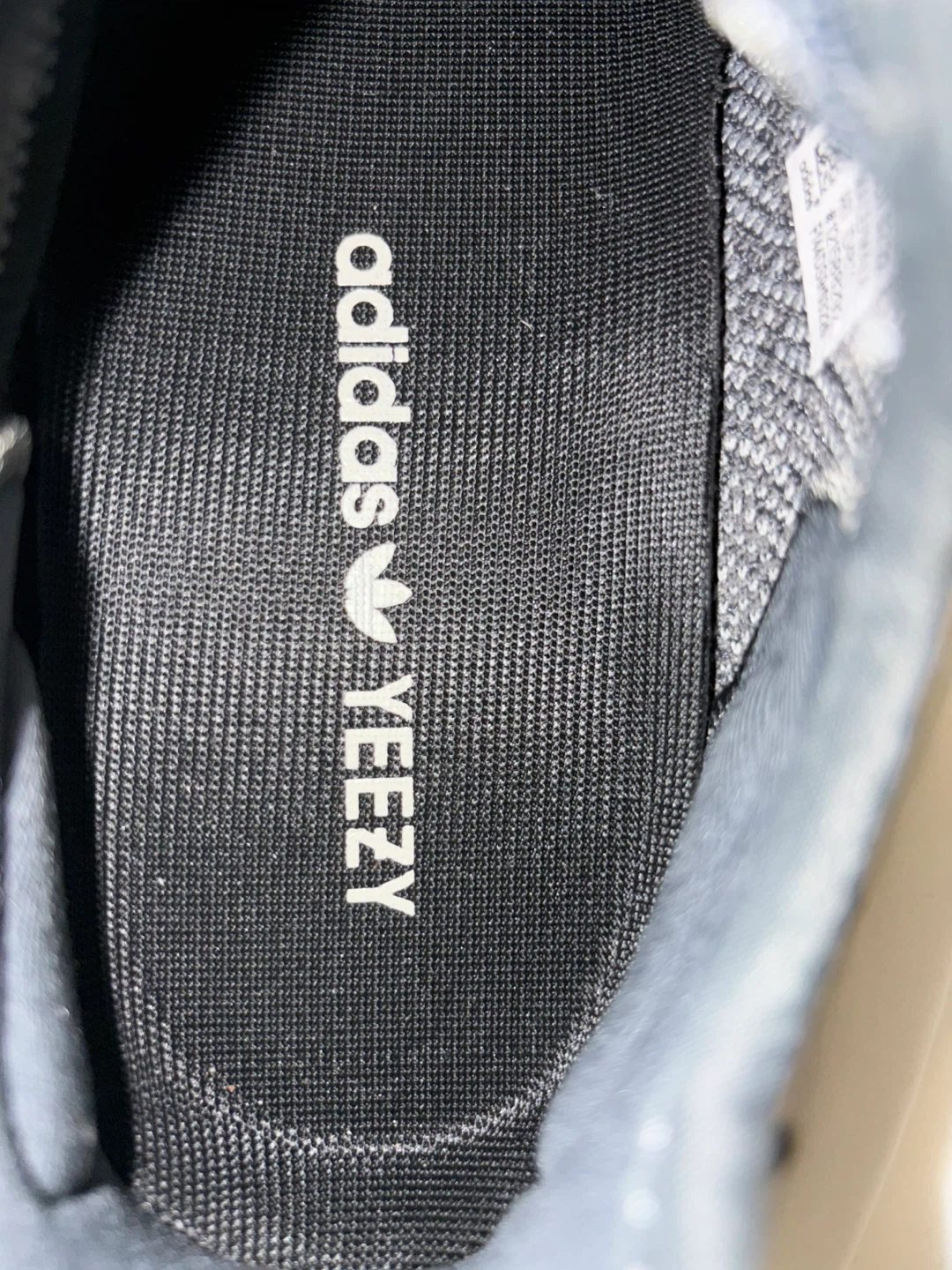 Adidas Yeezy Boost 350 V2 - photo 5