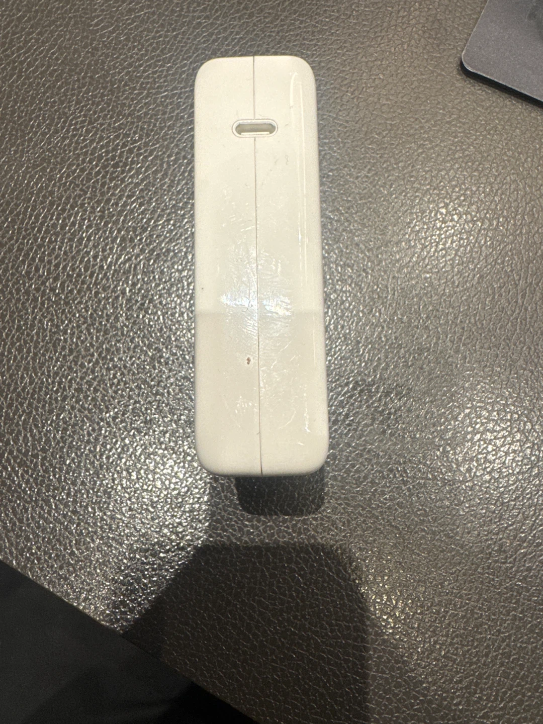 Apple USB-C Power Adapter 96W - photo 4