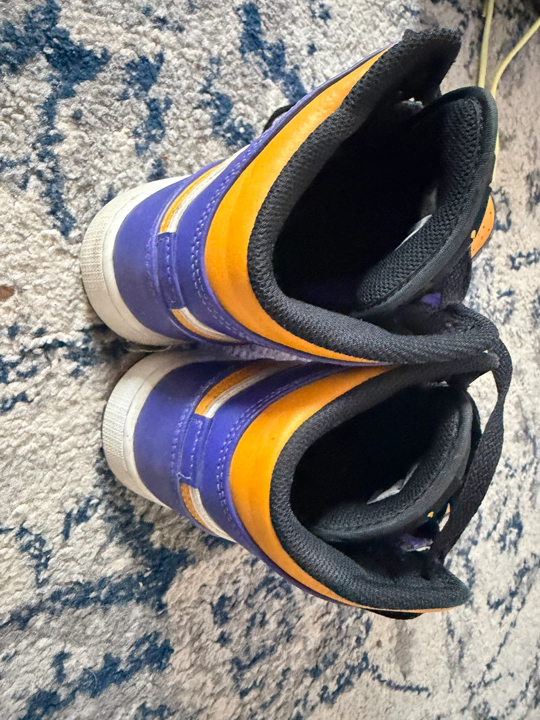 Jordan 1 Mid SE (GS) 'Purple/Orange' - US Youth 5Y - photo 3