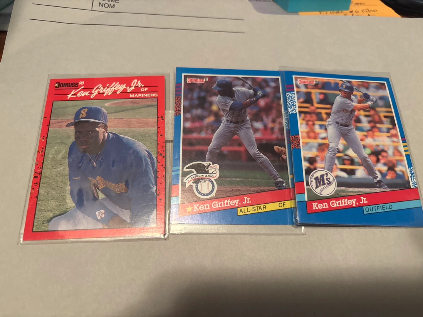 Ken Griffey Jr. Baseball Cards - 3 Card Lot