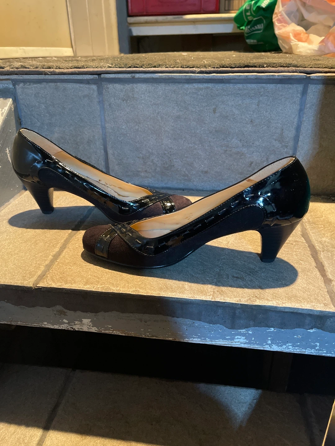 Black Patent and Suede Heeled Shoes - photo 2