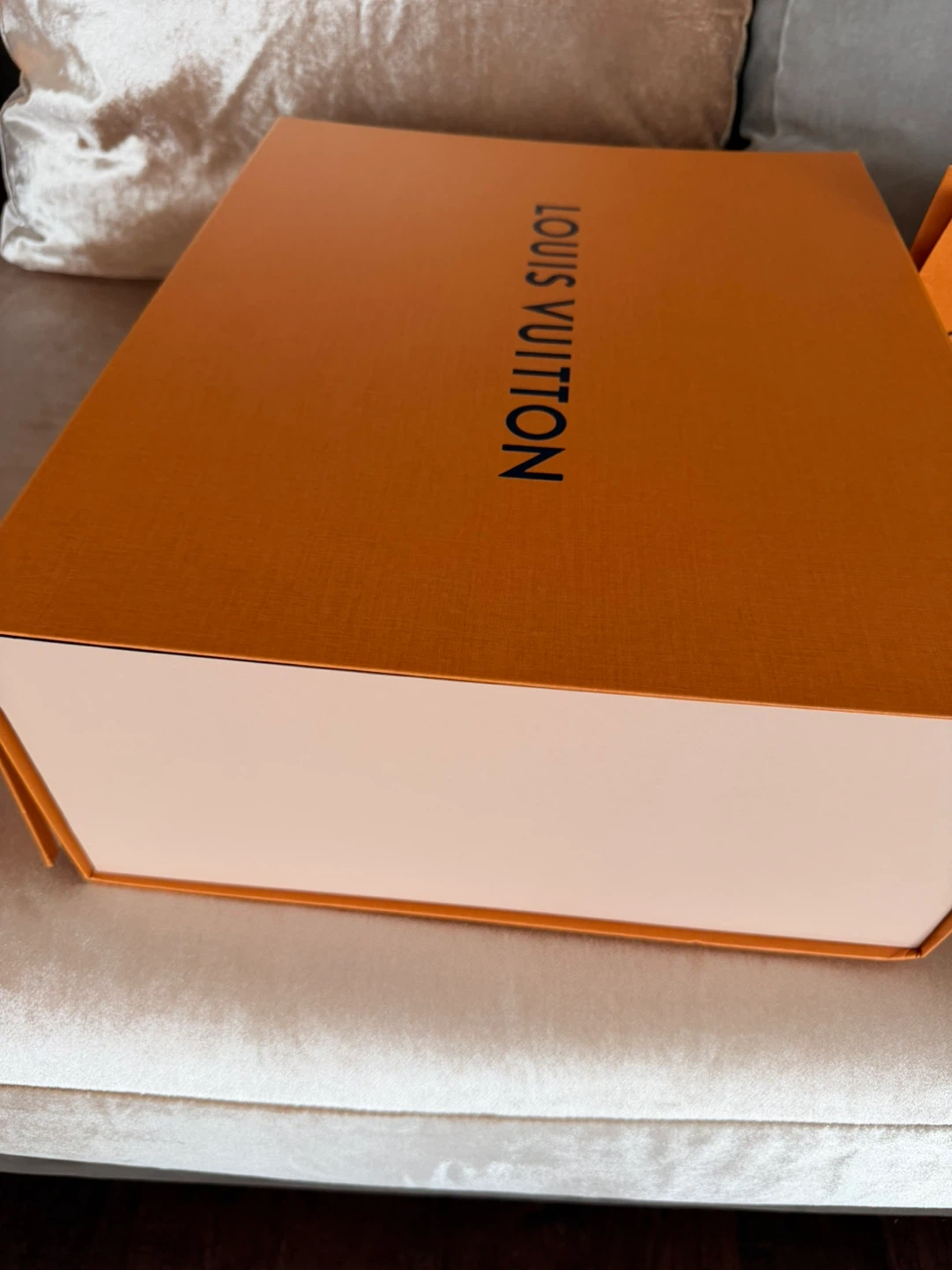 Louis Vuitton Orange Gift Box - photo 3
